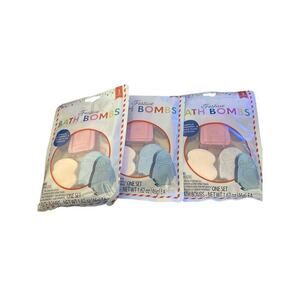 BATH BOMBS 3 PACKS WITH VANILLA,PEPPERMINT AND SUGAR PLUM SCENTED